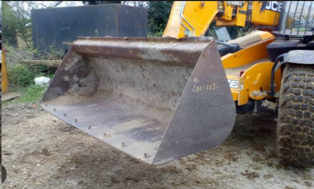 Rental store for telehander bucket fits 1056 in Muskoka Region